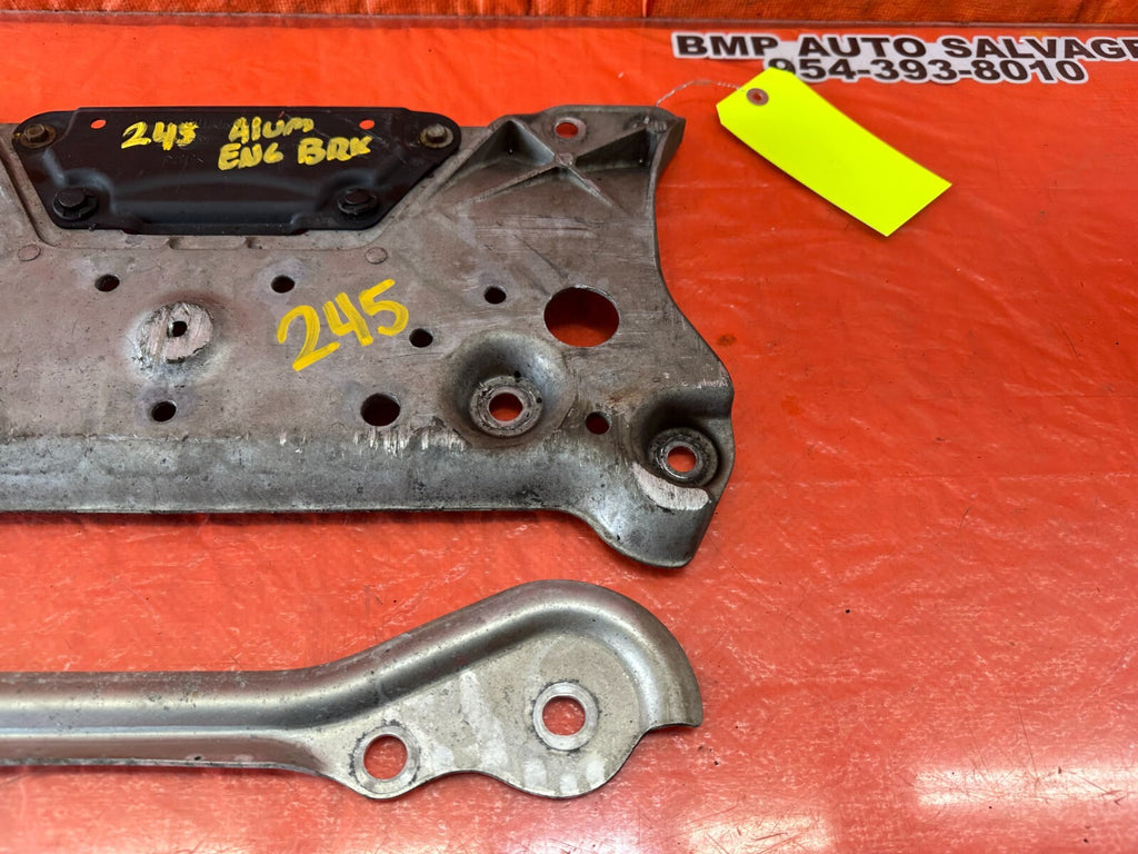 08 15 INFINITI G37 COUPE & CONVERTIBLE RWD   FRONT SUB FRAME BRACE   OEM #2452