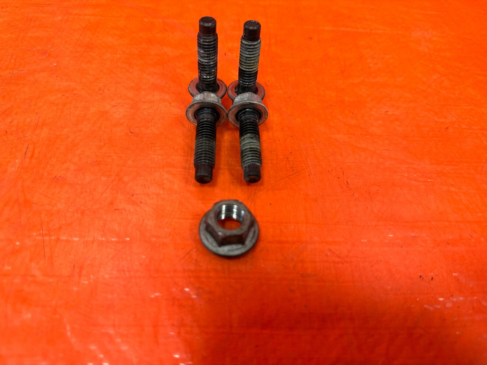 08 15 INFINITI G37 & Q60DRIVER LEFT ALUMINUM BRACKET ENGINE MOUNT BOLTS OEM 2484