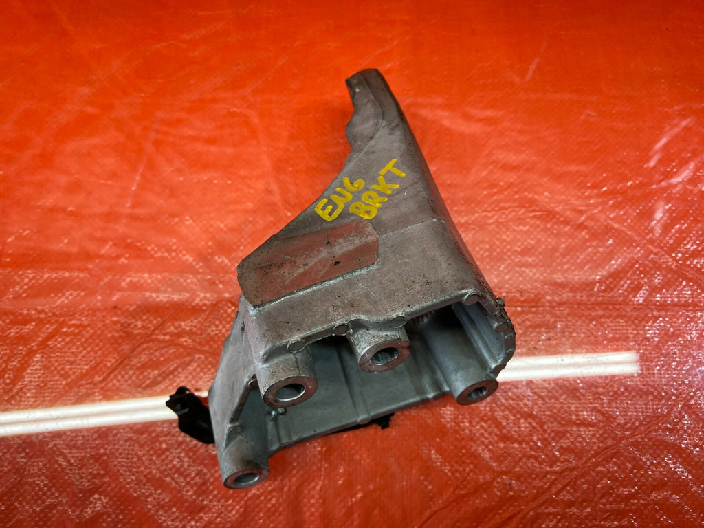04 08 ACURA TL   ALUMINUM ENGINE MOTOR MOUNT BRACKET   REAR   OEM FACTORY #1078