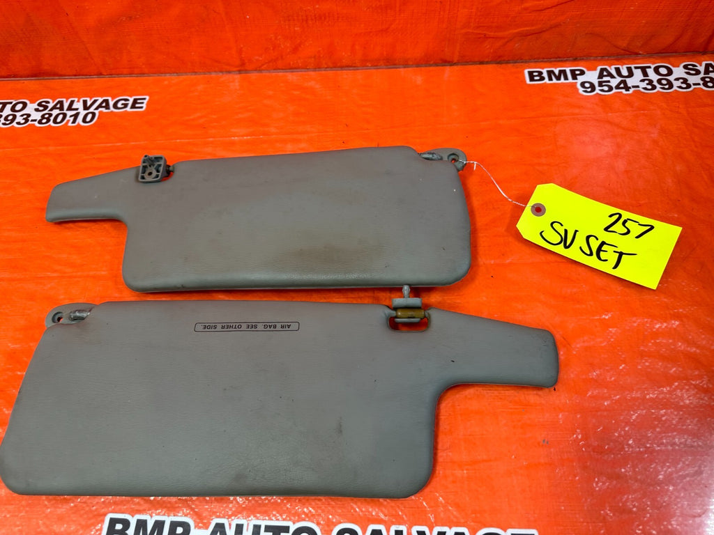92 95 HONDA CIVIC   LEFT AND RIGHT SUN VISORS PAIR SET   GRAY   OEM #2574