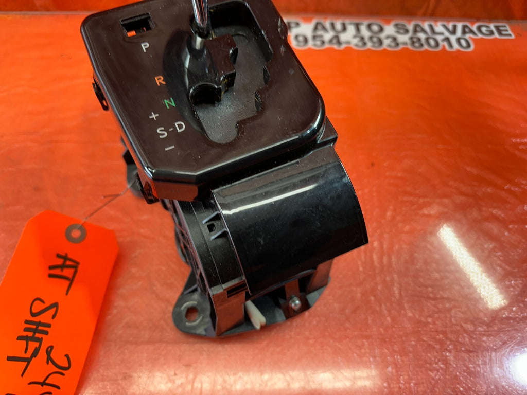 2009 09 LEXUS ES350   AUTOMATIC TRANSMISSION SHIFTER / GEAR SELECTOR   OEM #2445