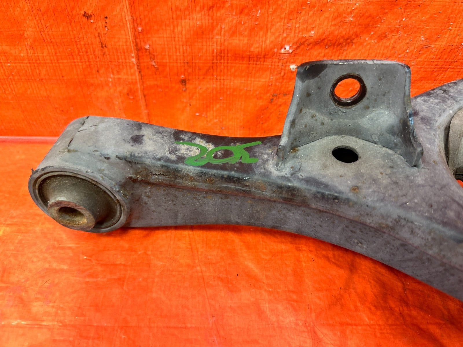 10 16 HYUNDAI GENESIS COUPE 3.8L DRIVER LEFT REAR LOWER CONTROL ARM OEM 3023