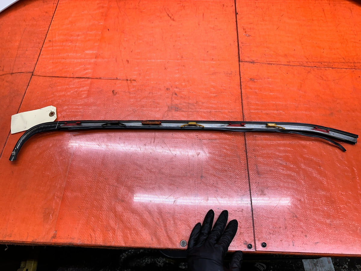 1994-2001 ACURA INTEGRA PASSENGER RIGHT WINDSHIELD PILLAR TRIM OEM #3408