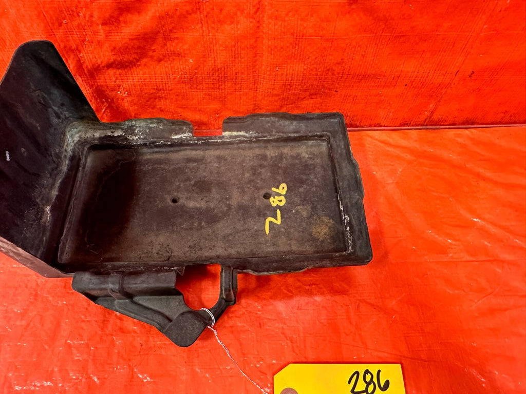 06 11 HONDA CIVIC   BATTERY TRAY SHIELD & TIE DOWN HARDWARE   OEM #2861