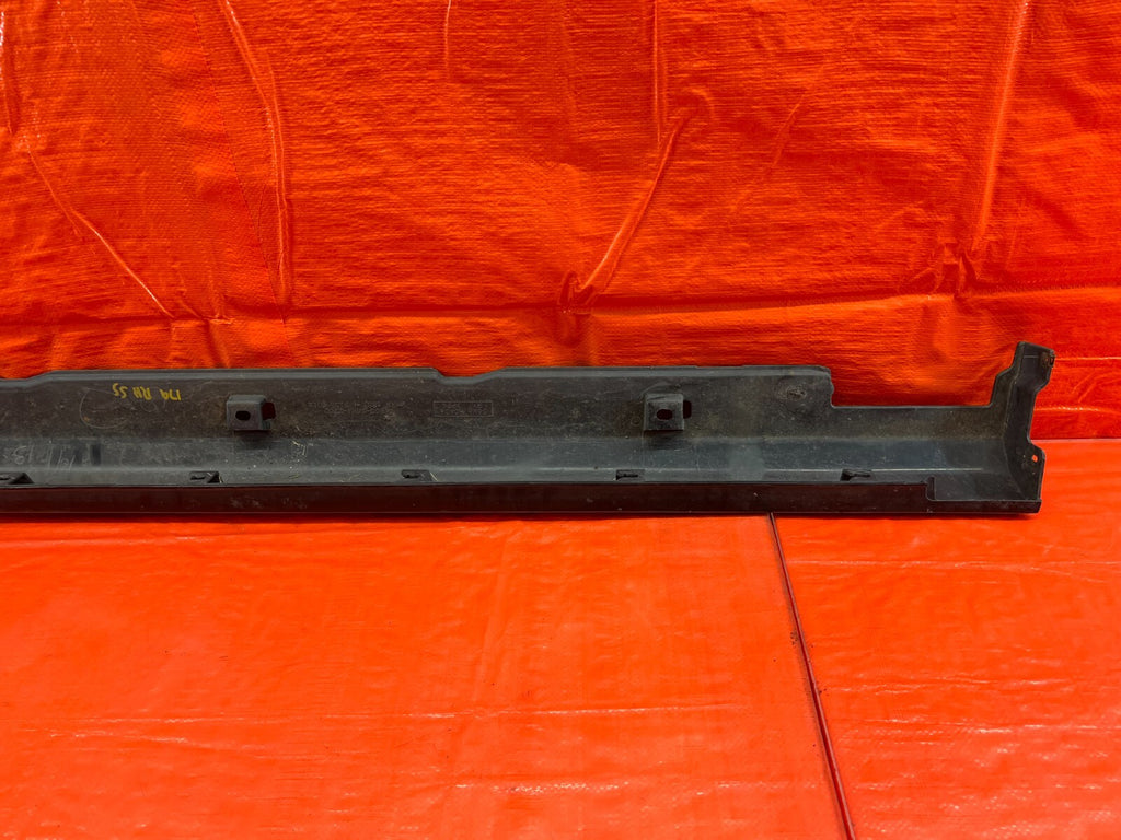 02 04 ACURA RSX   SIDE SKIRT ROCKER MOLDING TRIM   RIGHT SIDE   OEM FACTORY #17911