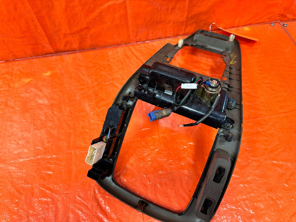 92 00 LEXUS SC300   MANUAL SHIFTER CONSOLE TRIM BEZEL   TAN COLOR   OEM #27613