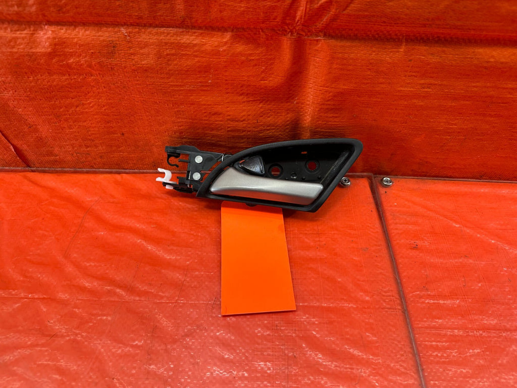 08 12 HONDA ACCORD SEDAN   DRIVER LEFT FRONT INTERIOR DOOR HANDLE   OEM 2390