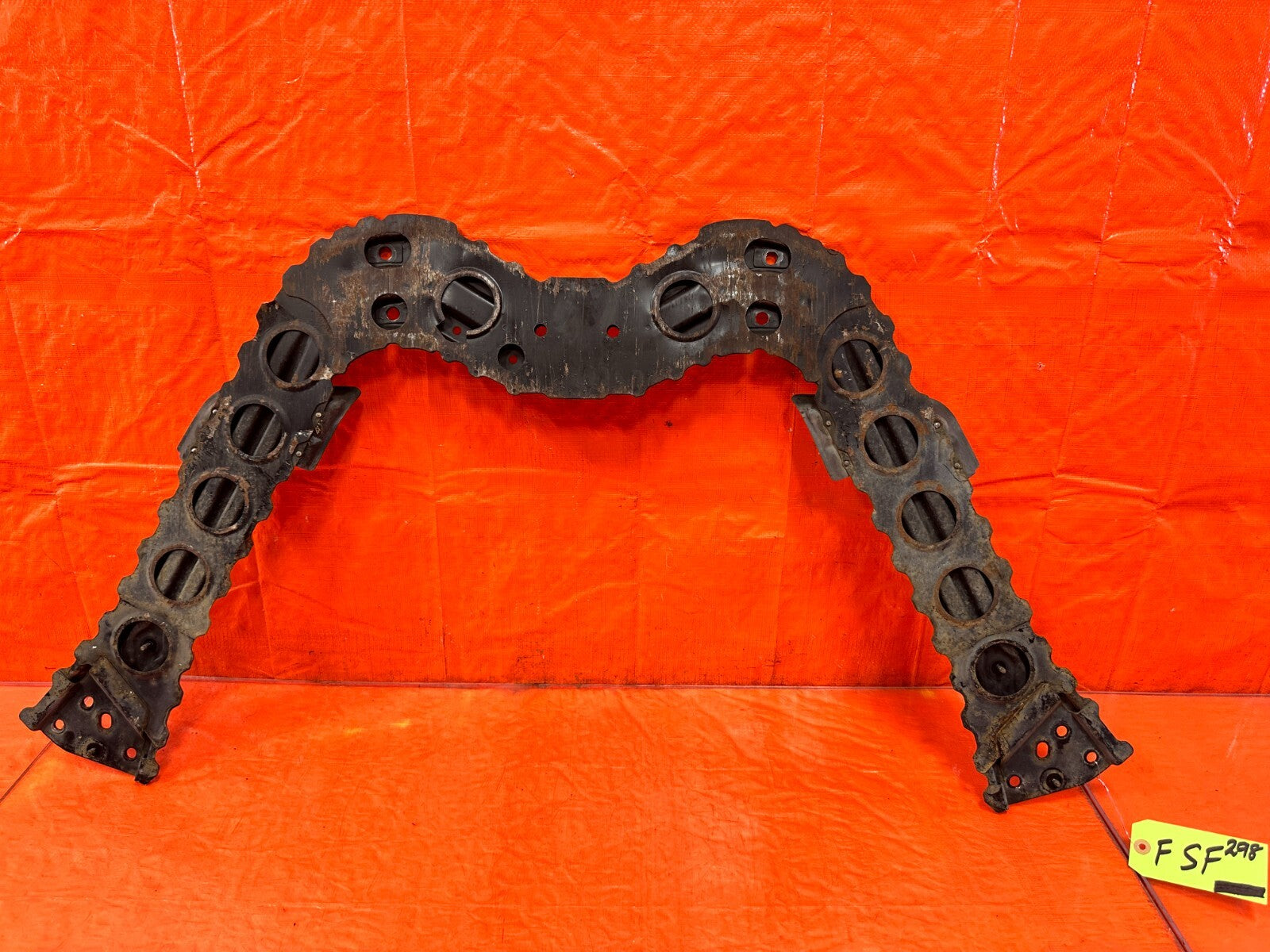 03 07 INFINITI G35 COUPE   UNDER CARRIAGE BODY TUNNEL W BODY BRACE 74870 AM8000
