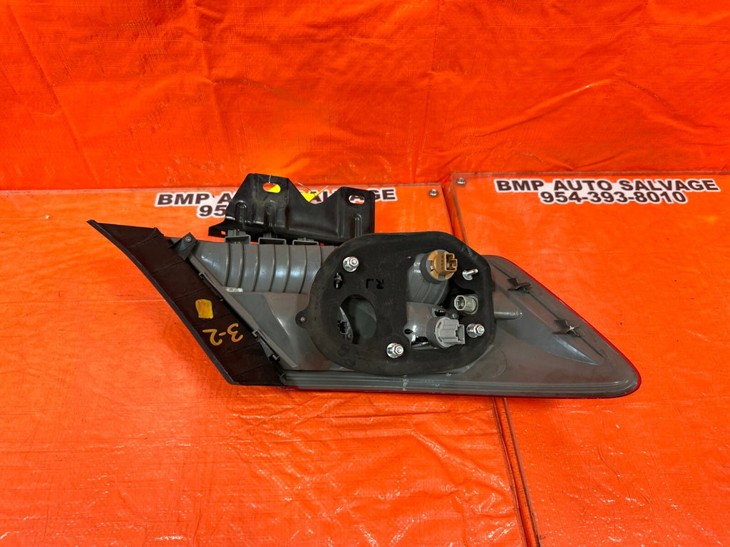 06 08 HONDA CIVIC COUPE   TAIL LIGHT LAMP   PASSENGER RIGHT SIDE   OEM #06088