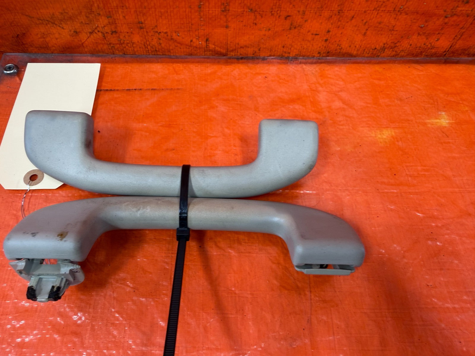 08 15 INFINITI G37 Q60 COUPE   INTERIOR GRAB HANDLES   LEFT & RIGHT   OEM #3282