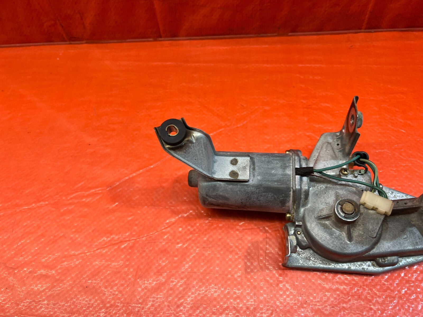 94 01 ACURA INTEGRA   2 DOOR   REAR   WINDSHIELD WIPER MOTOR   OEM FACTORY #2265