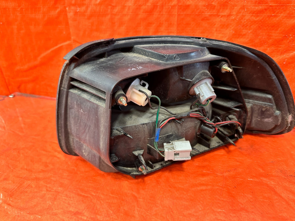 93 97 HONDA DEL SOL   FACTORY TAIL LIGHTS TAIL LAMPS LEFT & RIGHT   OEM #29512