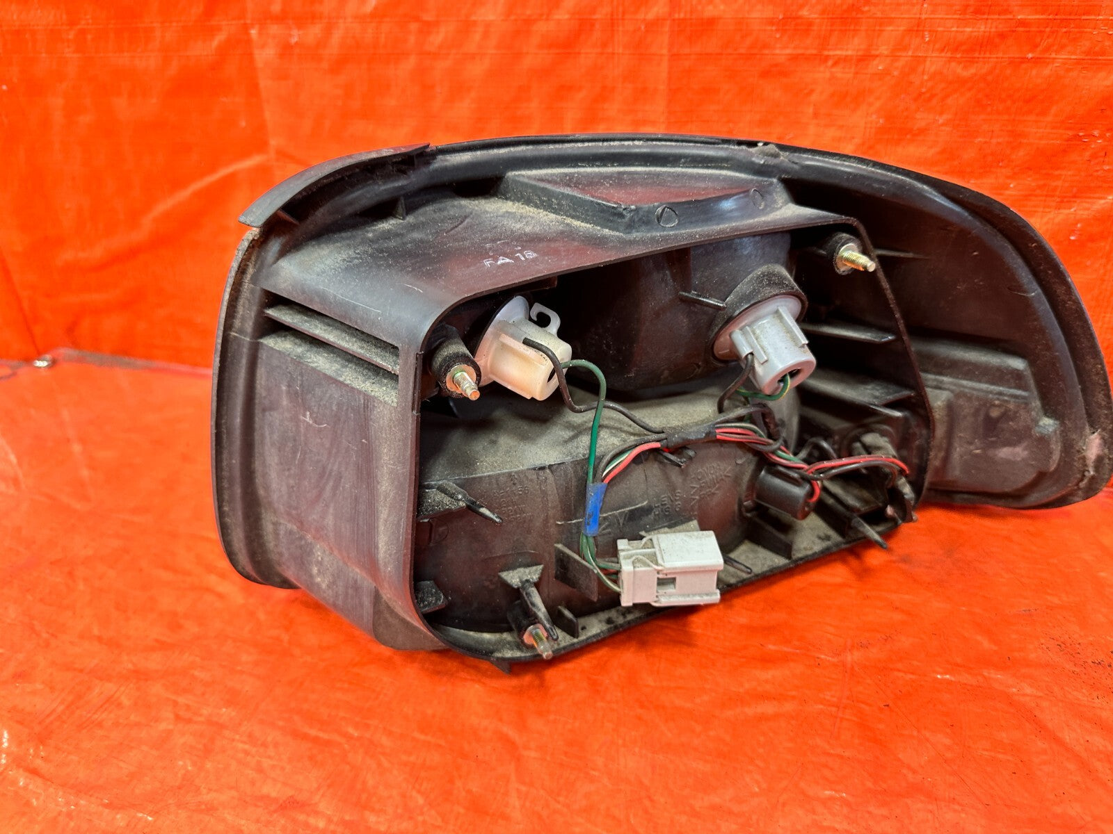93 97 HONDA DEL SOL   FACTORY TAIL LIGHTS TAIL LAMPS LEFT & RIGHT   OEM #29512