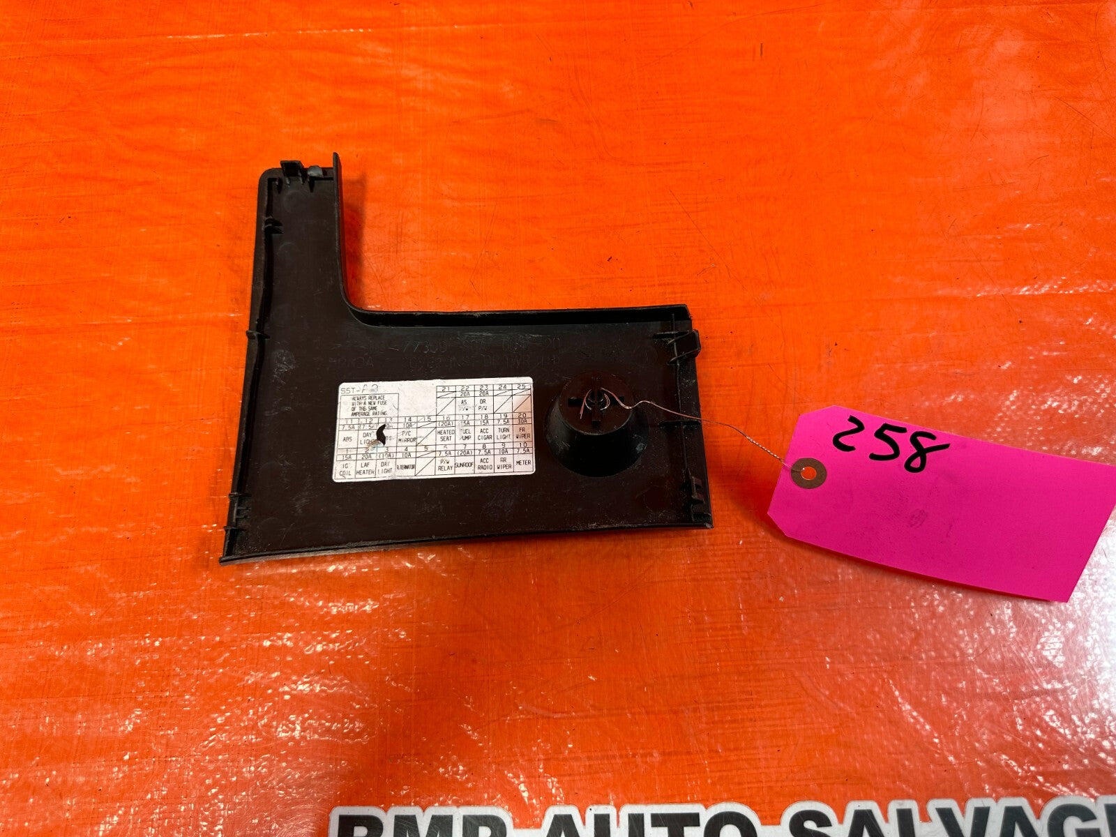 02 05 HONDA CIVIC SI EP3 HATCHBACK INTERIOR CABIN UNDER DASH FUSE BOX PANEL #2587