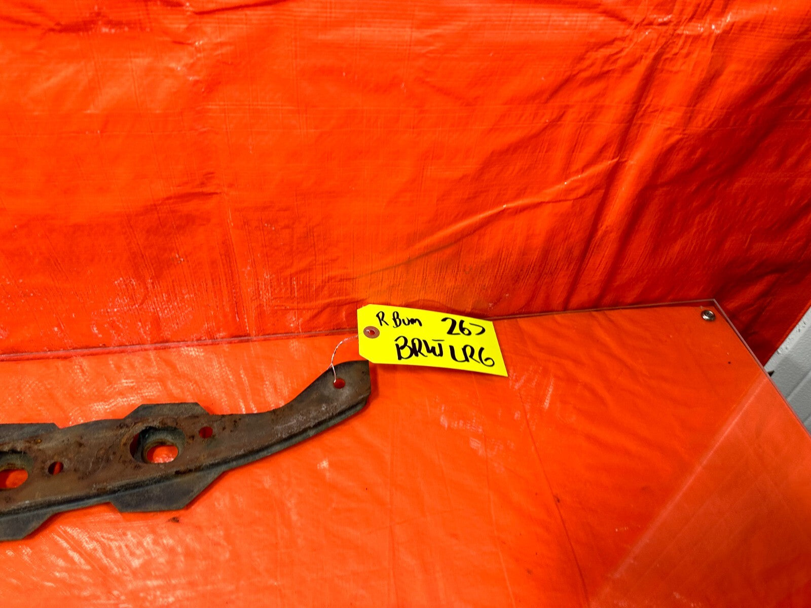 90 97 MAZDA MX 5 MIATA   REAR BUMPER BRACKET RETAINER   OEM FACTORY OE #2674