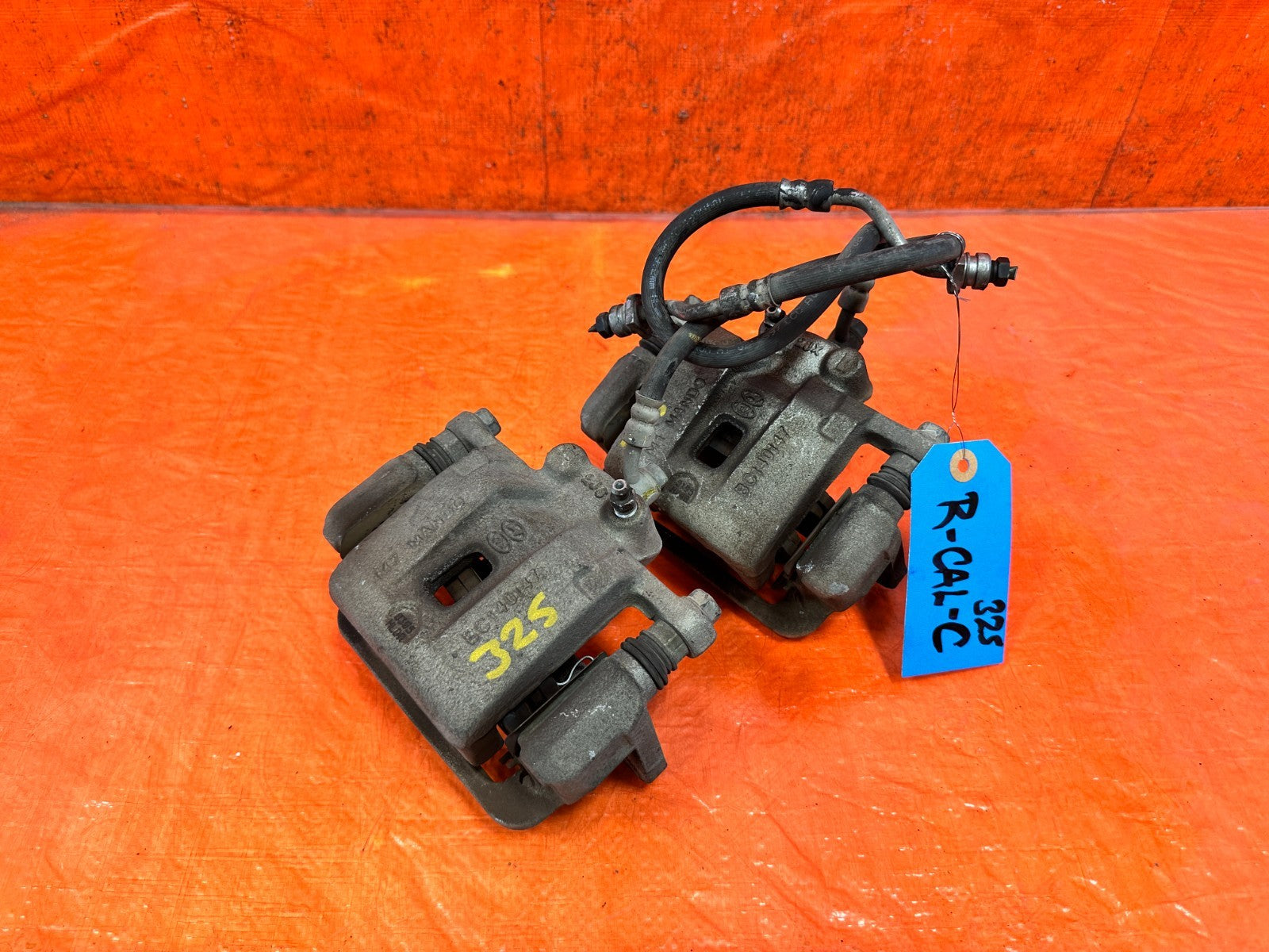 12 14 HYUNDAI GENESIS COUPE BK2 2.0L LEFT AND RIGHT REAR BRAKE CALIPERS OEM 3250