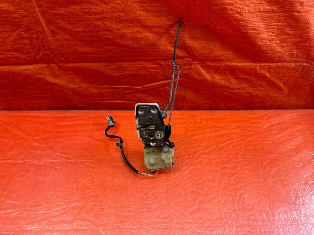 94 01 INTEGRA SEDAN   PASSENGER RIGHT FRONT DOOR LOCK ACTUATOR   OEM #22810