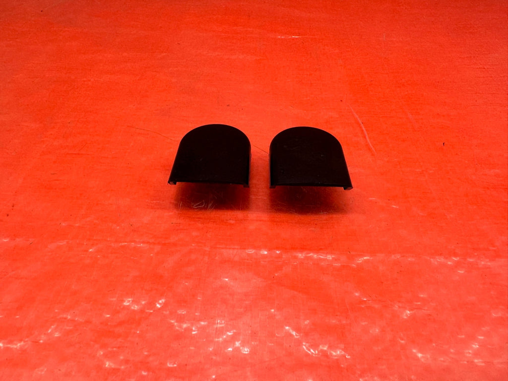 08 15 INFINITI G37 Q60   LEFT & RIGHT WINDSHIELD WIPER ARM CAPS TRIM   OEM #1905