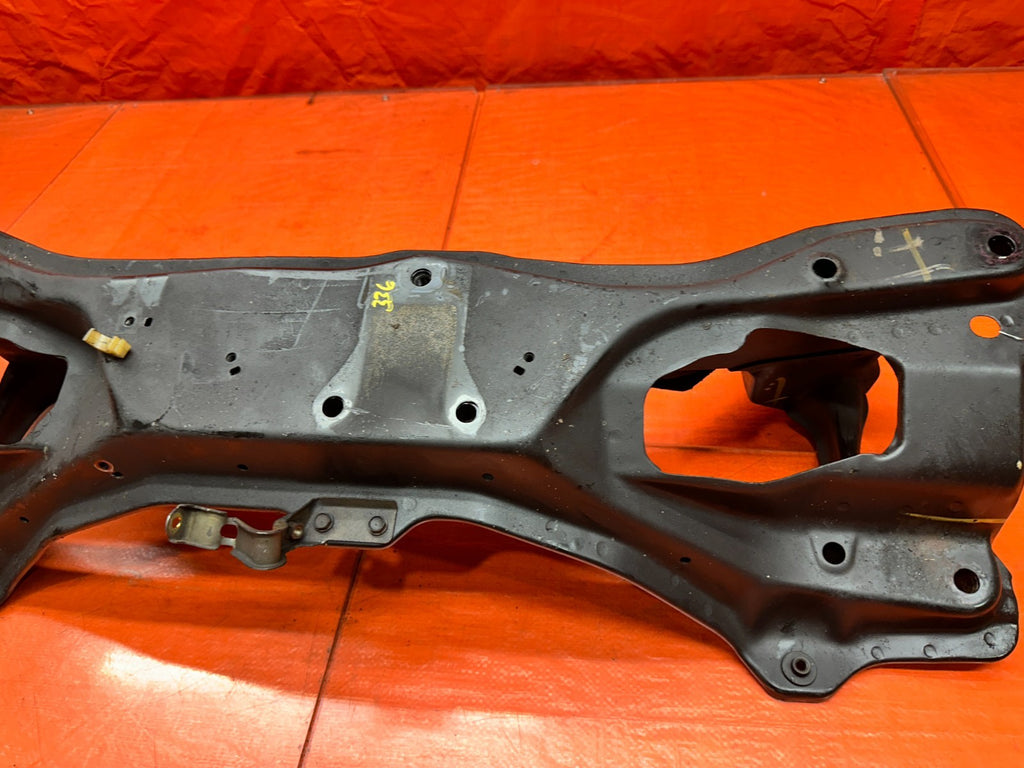 97 01 HONDA PRELUDE 2.2L FRONT CROSSMEMBER SUBFRAME REAR PORTION SECTION #3366