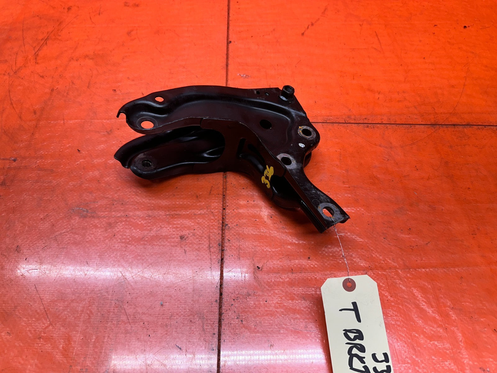 97 01 HONDA PRELUDE 2.2L MT MANUAL REAR ENGINE TRANSMISSION T BRACKET MOUNT #3360