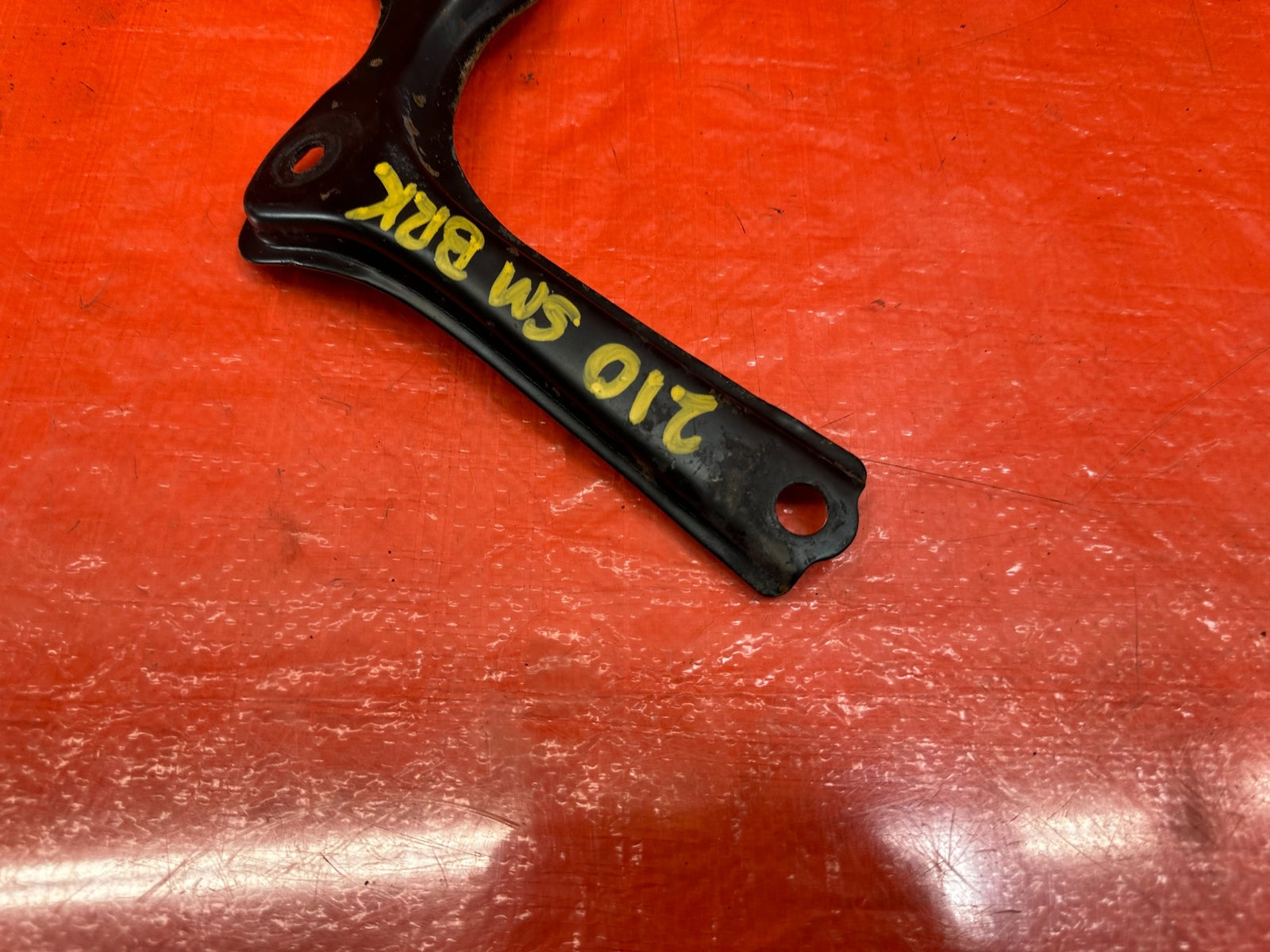 97 01 HONDA PRELUDE   FRONT SUB FRAME CROSSMEMBER REAR BRACKET STIFFENER #2104