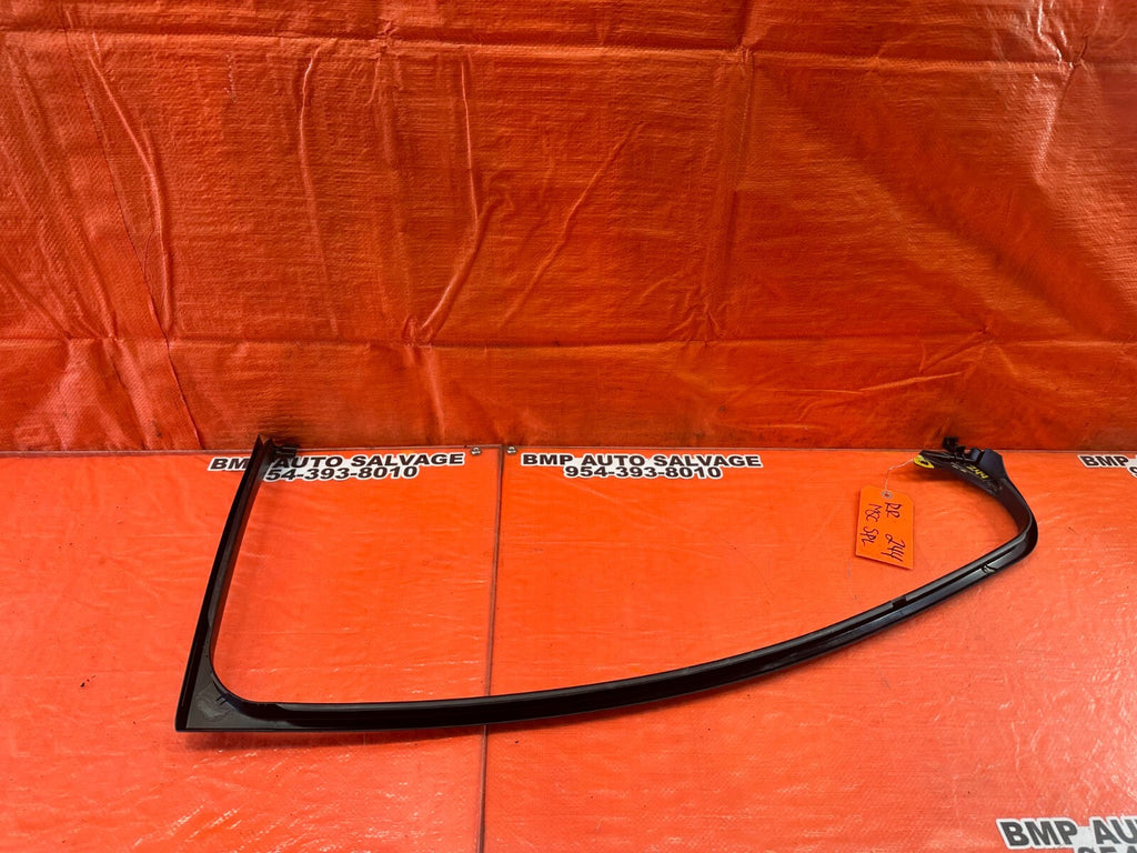 07 09 LEXUS ES350   PASSENGER RIGHT REAR   INTERIOR DOOR WINDOW TRIM   OEM #24414