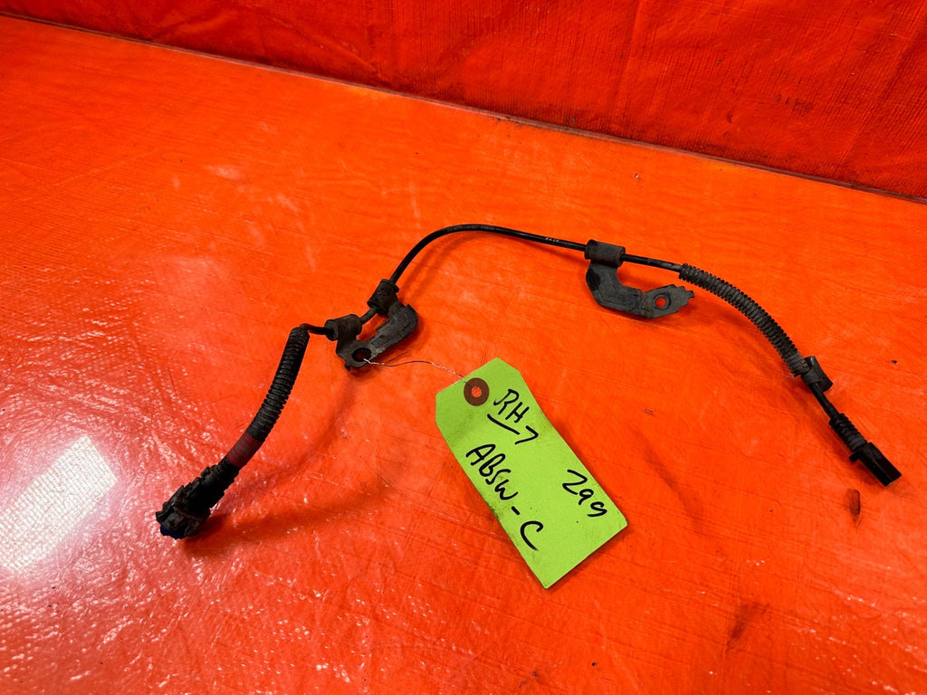 13 16 HYUNDAI GENESIS COUPE 3.8L   LEFT AND RIGHT ENGINE KNOCK SENSORS   OEM 2995