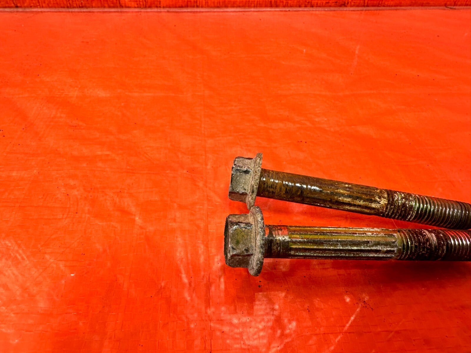 94 01 ACURA INTEGRA REAR SHOCK ABSORBER BOLTS NUTS HARDWARE OEM 2685
