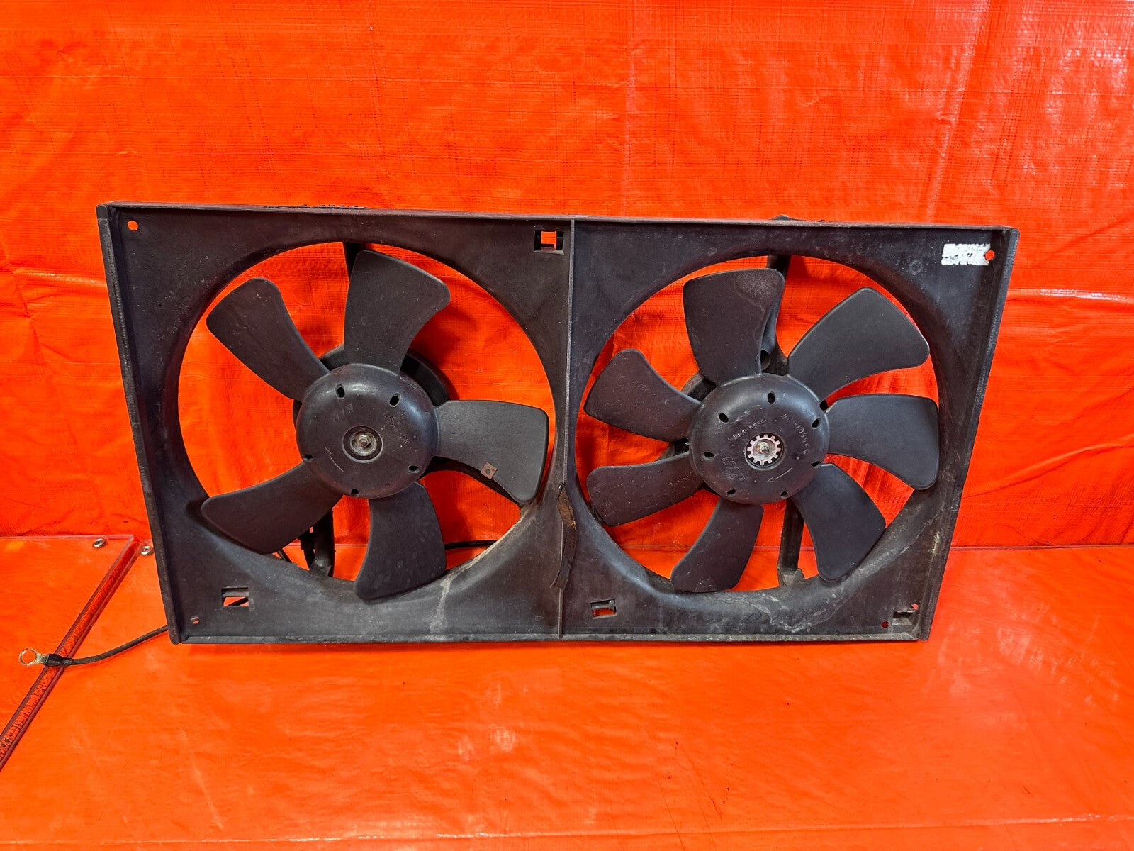 92 96 LEXUS SC300   MANUAL TRANSMISSION ONLY   RADIATOR W/ FANS   OEM #27620