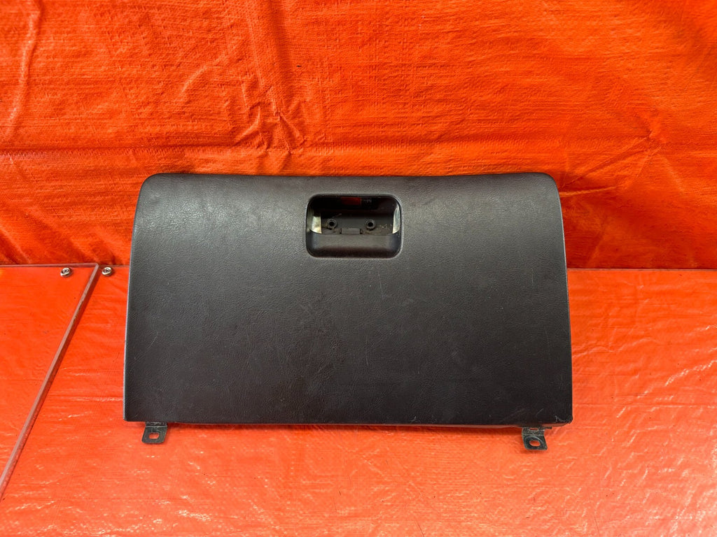 94 01 ACURA INTEGRA 2 & 4 DOOR   GLOVE BOX   BLACK   COLOR   OEM #2280