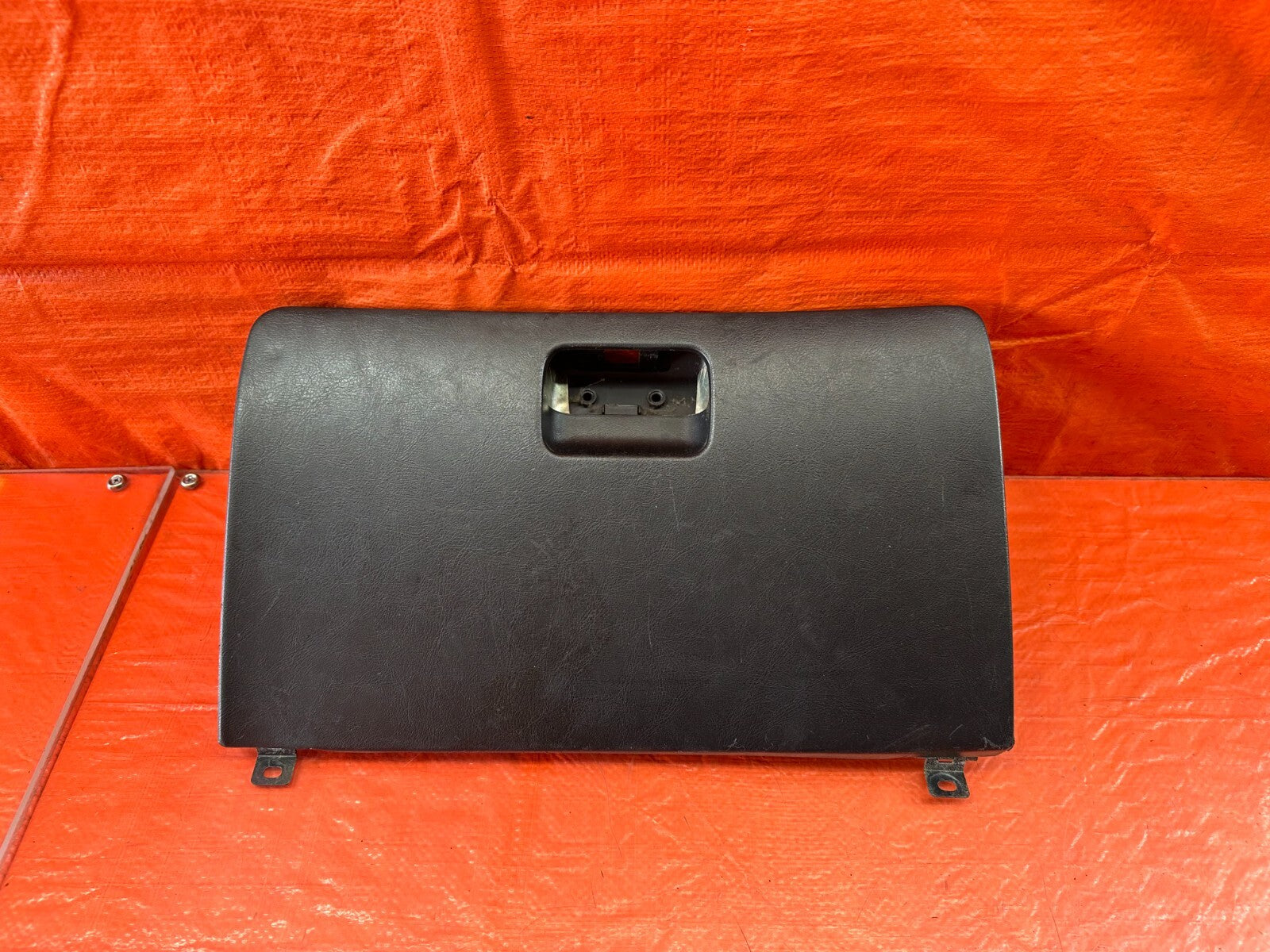 94 01 ACURA INTEGRA 2 & 4 DOOR   GLOVE BOX   BLACK   COLOR   OEM #2280