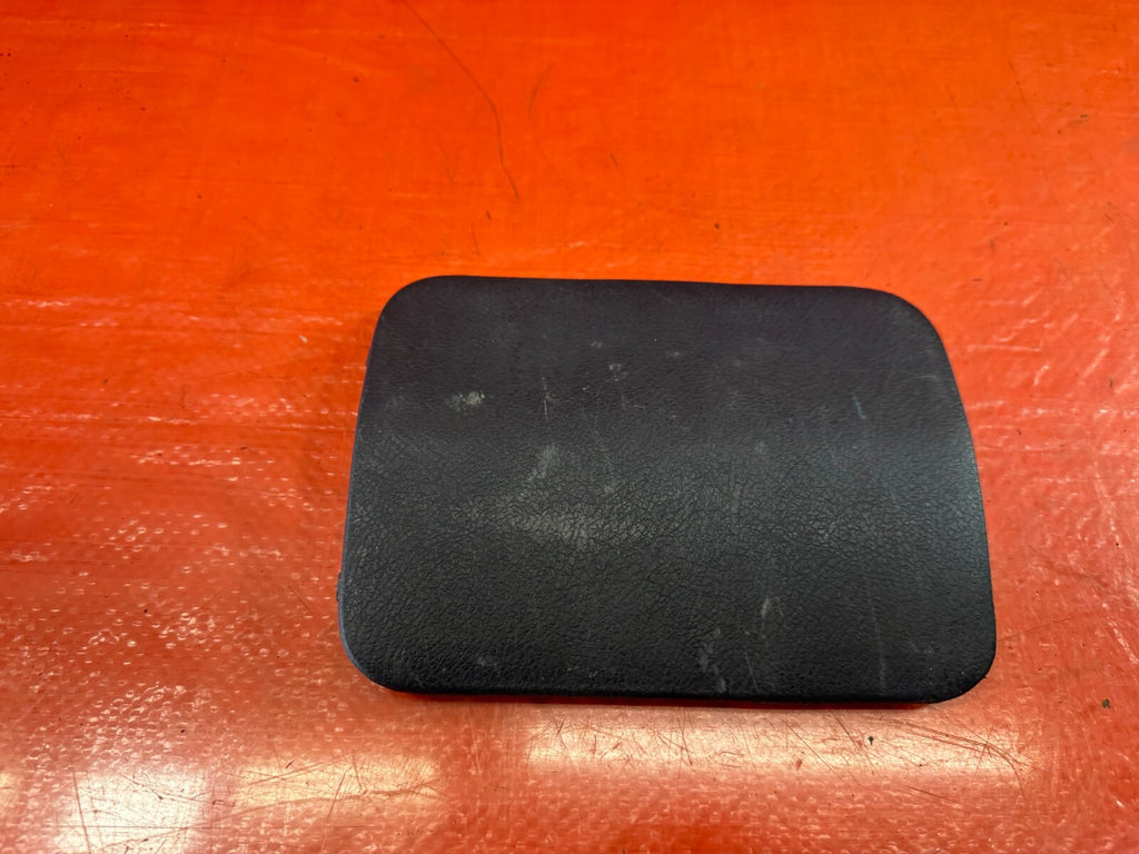 88 91 HONDA CRX   PASSENGER RIGHT REAR LID PANEL FILLER GARNISH   OEM #2433