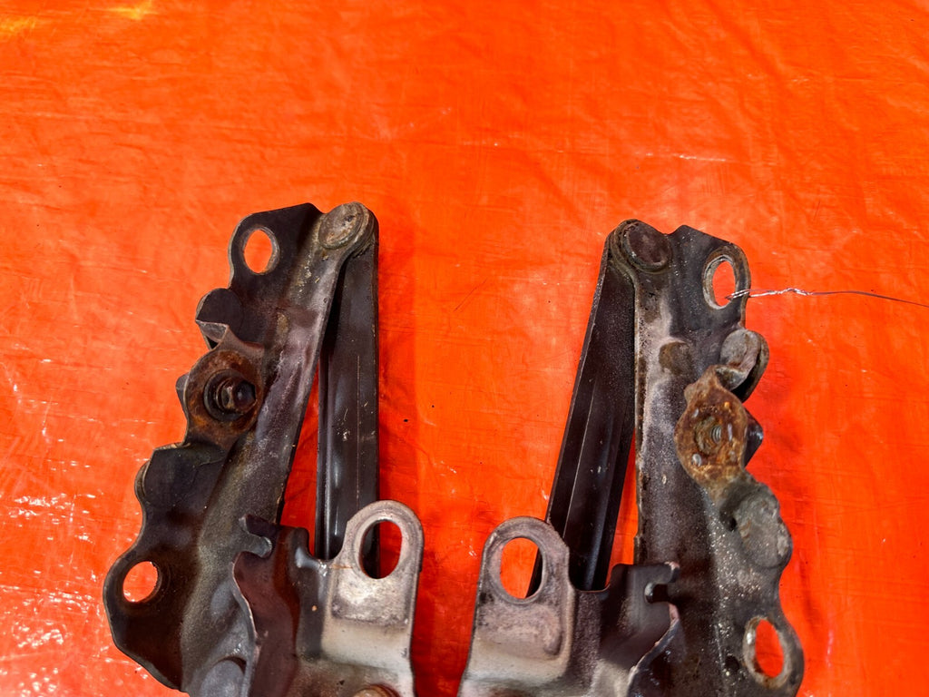 92 00 LEXUS SC300   LEFT & RIGHT HOOD HINGES   OEM FACTORY #2765