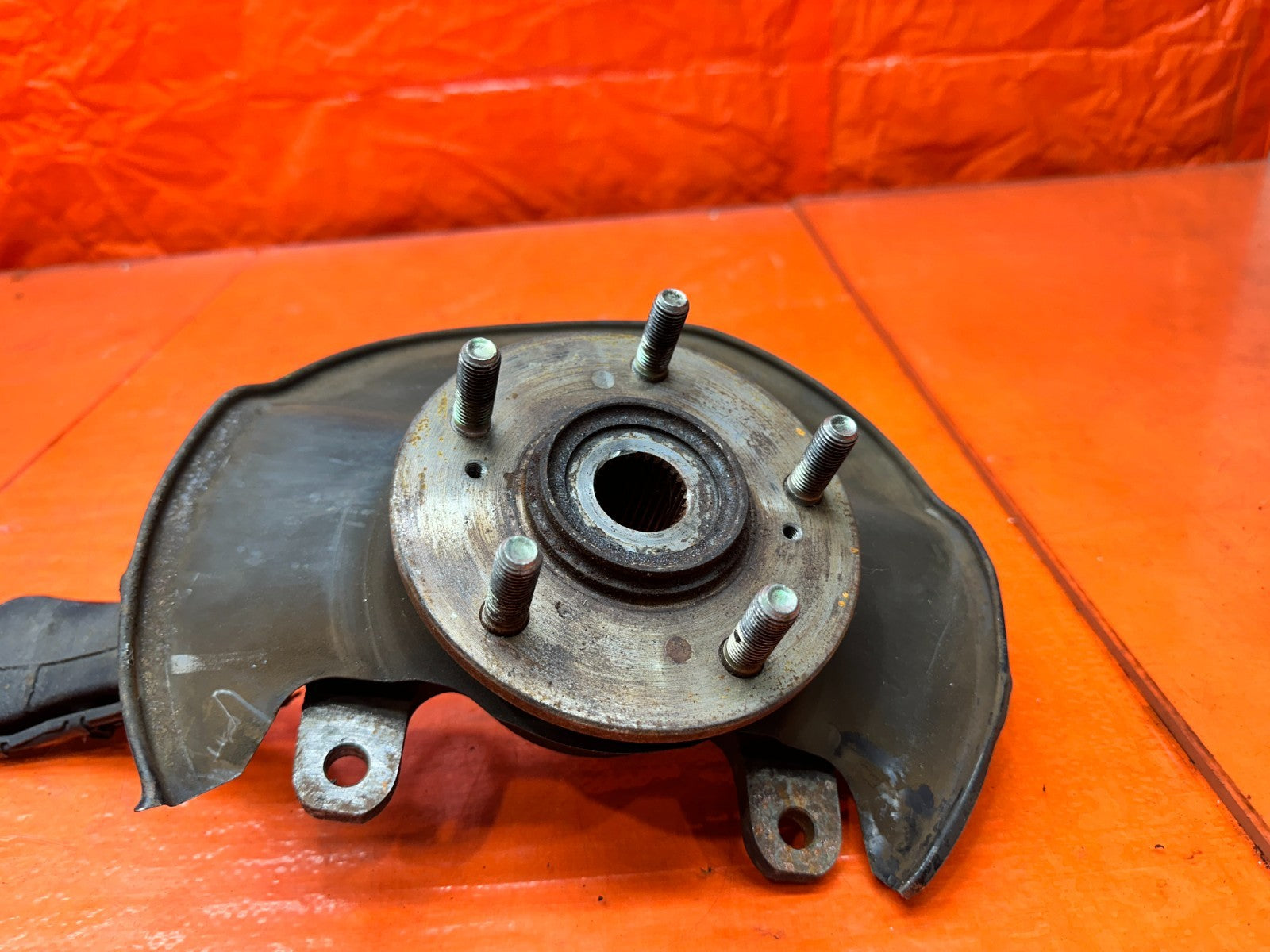 97 01 HONDA PRELUDE 2.2L LEFT DRIVER FRONT KNUCKLE SPINDLE  HUB OEM #3236