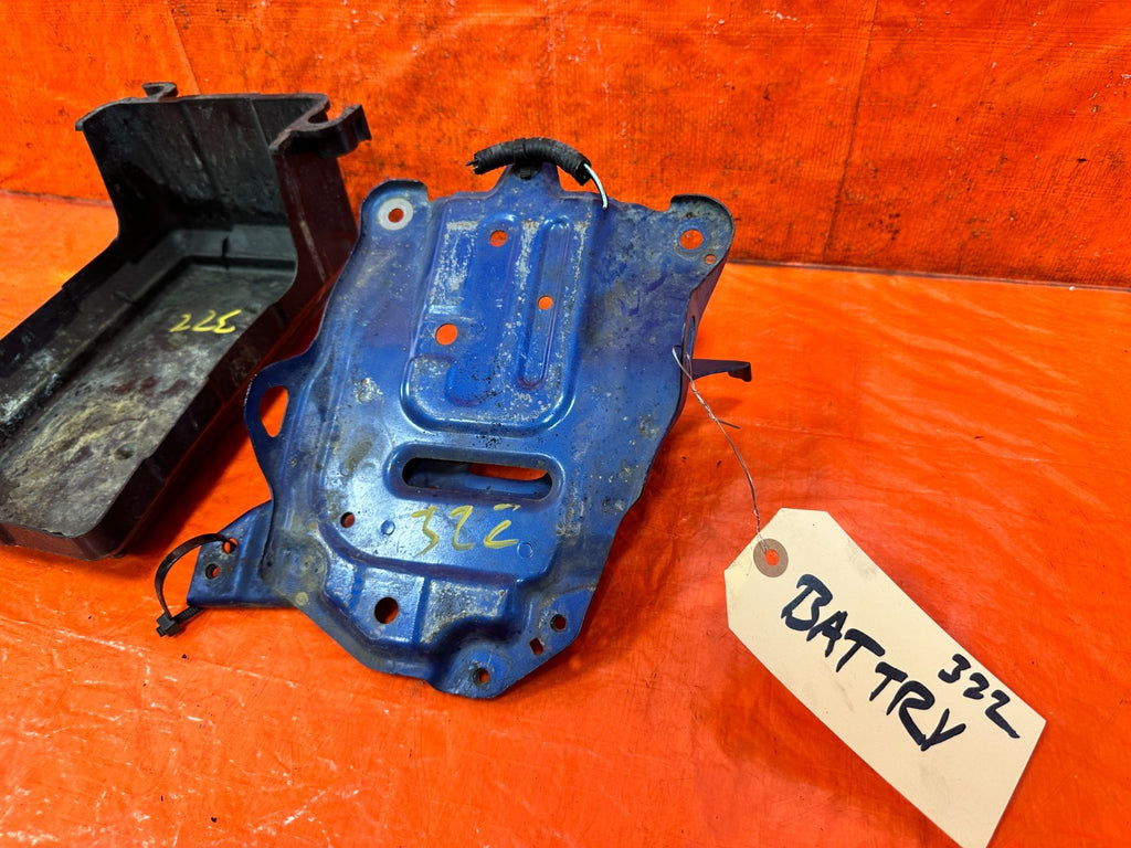 04 08 ACURA TSX   BATTERY TRAY   OEM FACTORY #3221