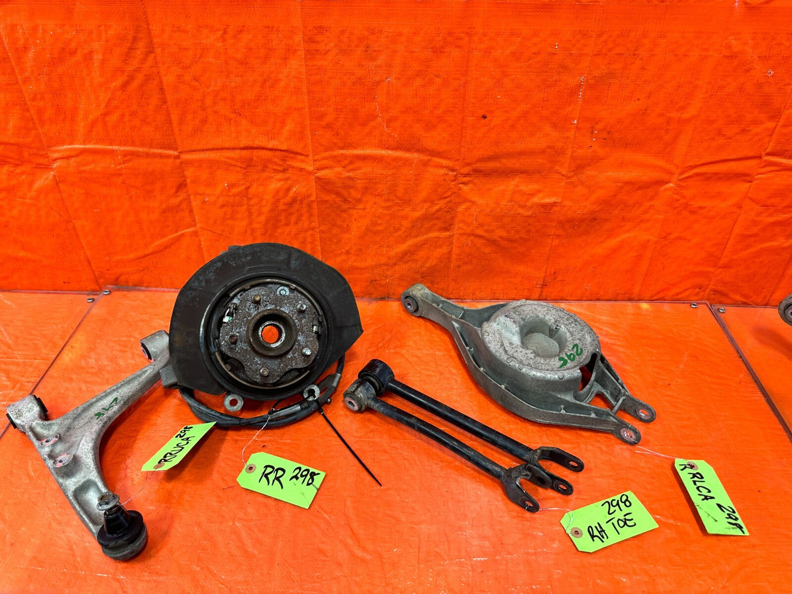 03 07 INFINITI G35 COUPE RIGHT REAR SPINDLE KNUCKLE HUB W/ ALL CONTROL ARMS 29815