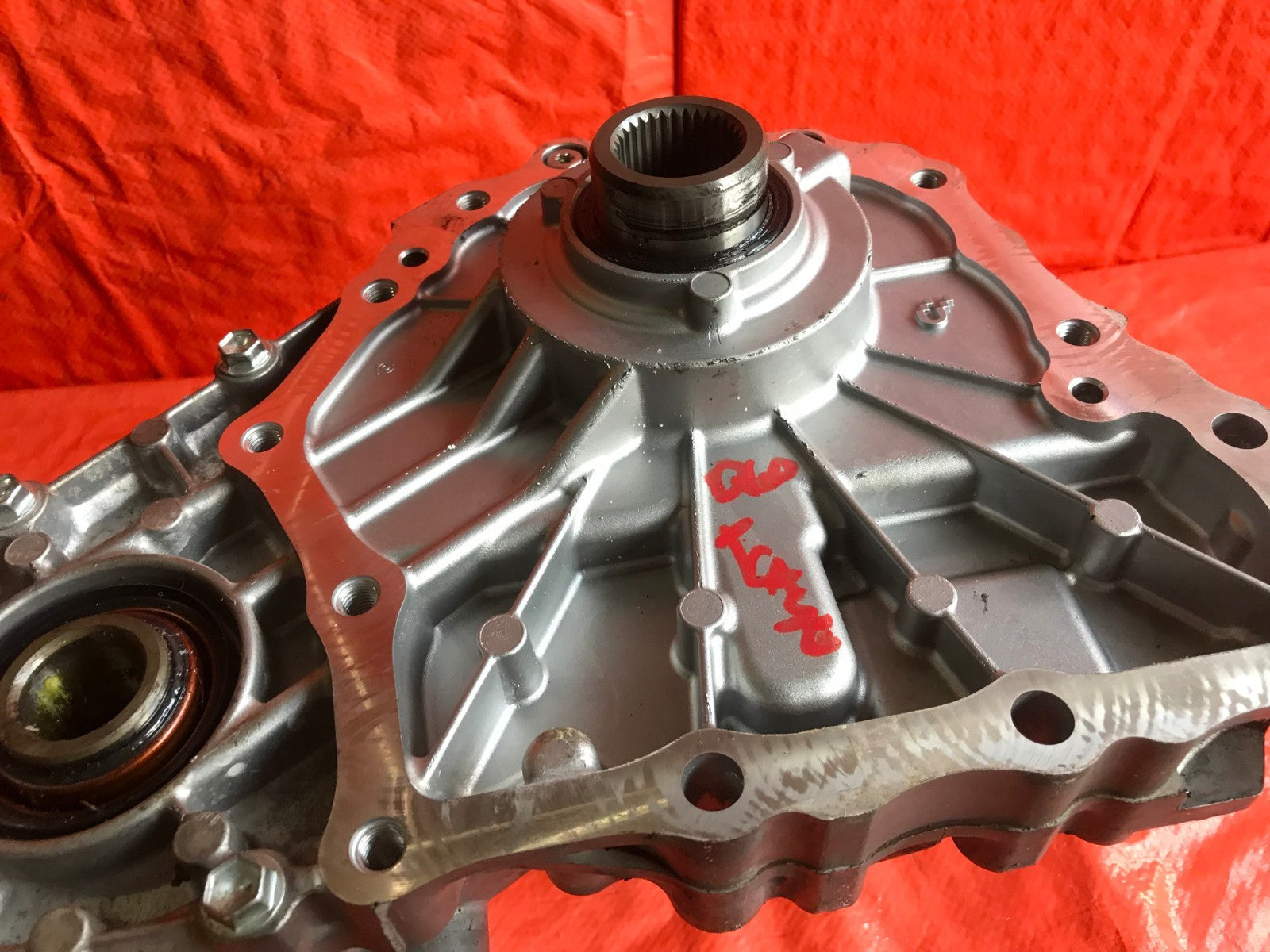 OEM 2017 17 INFINITI Q60 AWD 3.0L TT    TRANSFER CASE ASSEMBLY COMPLETE4