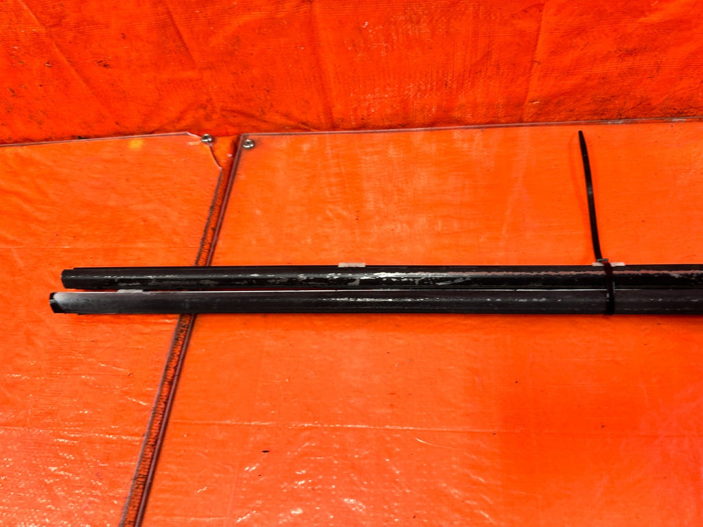 92 95 HONDA CIVIC COUPE EXTERIOR DOOR WINDOW GLASS TRIM SET LEFT RIGHT OEM 3267
