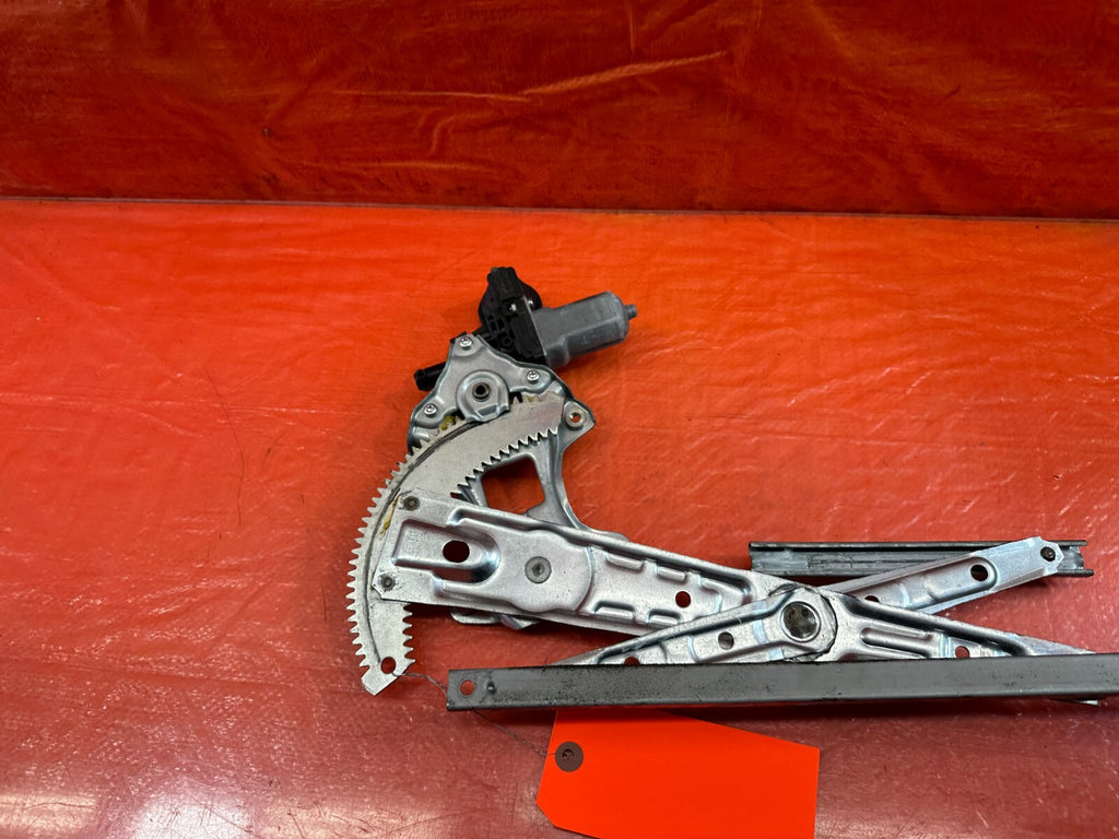 14 20 INFINITI Q50   DRIVER LEFT REAR   WINDOW REGULATOR W/ MOTOR   OEM #2424