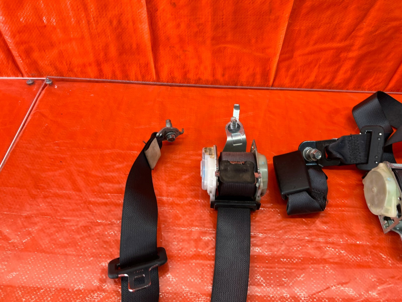 06 11 HONDA CIVIC SI COUPE   REAR SEAT BELT SET   SEAT BELTS LEFT RIGHT OEM #929