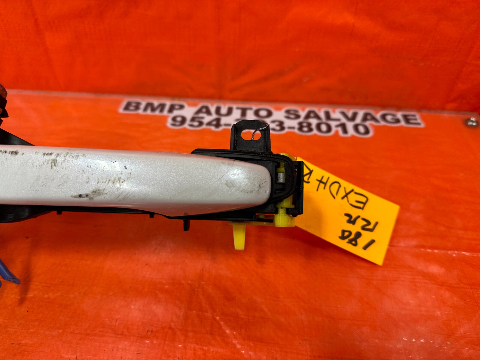 15 21 SUBARU WRX STI PASSENGER RIGHT REAR EXTERIOR DOOR HANDLE WHITE OEM #1805