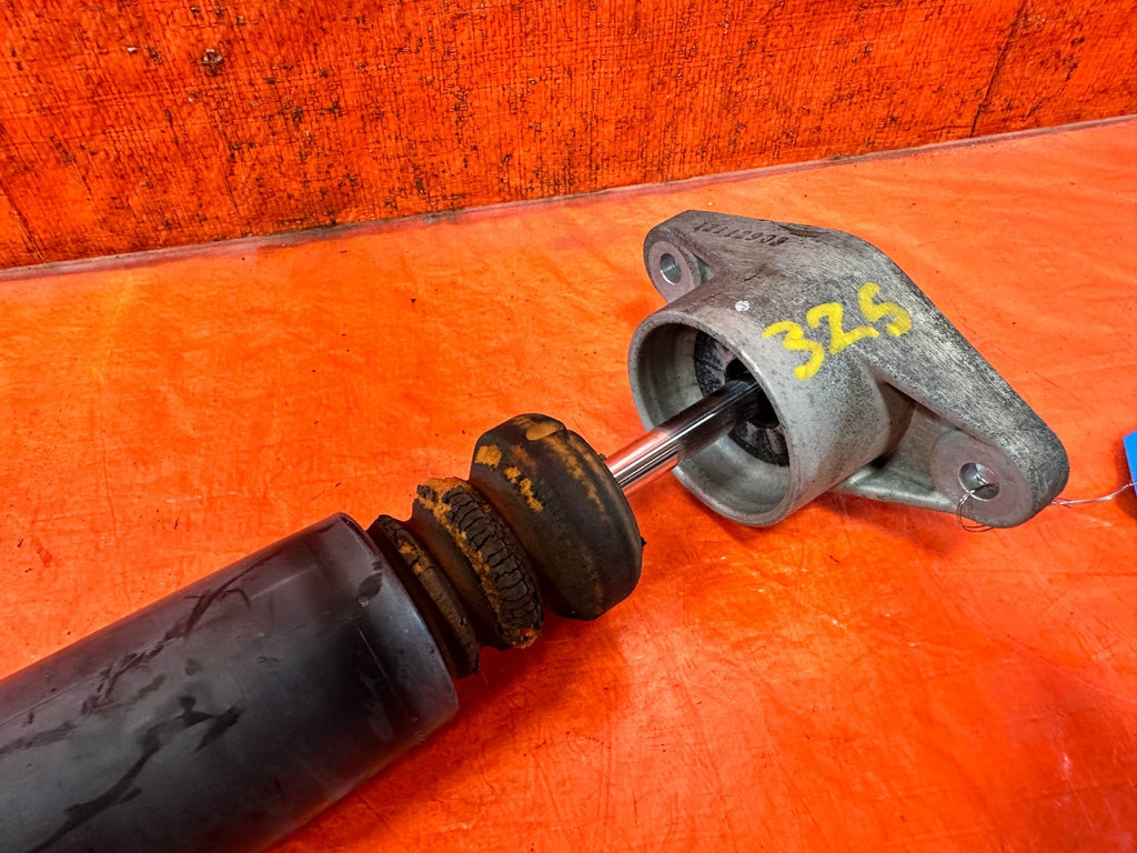 12 14 HYUNDAI GENESIS COUPE BK2 2.0L LEFT OR RIGHT REAR SHOCK   JUST 1   OEM 3254