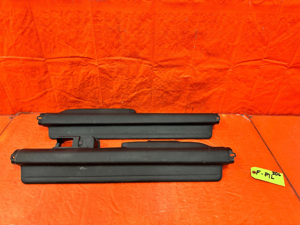 02 05 HONDA CIVIC SI EP3   FLOOR PILLAR SCUFF PLATE SET LEFT & RIGHT   OEM #3060