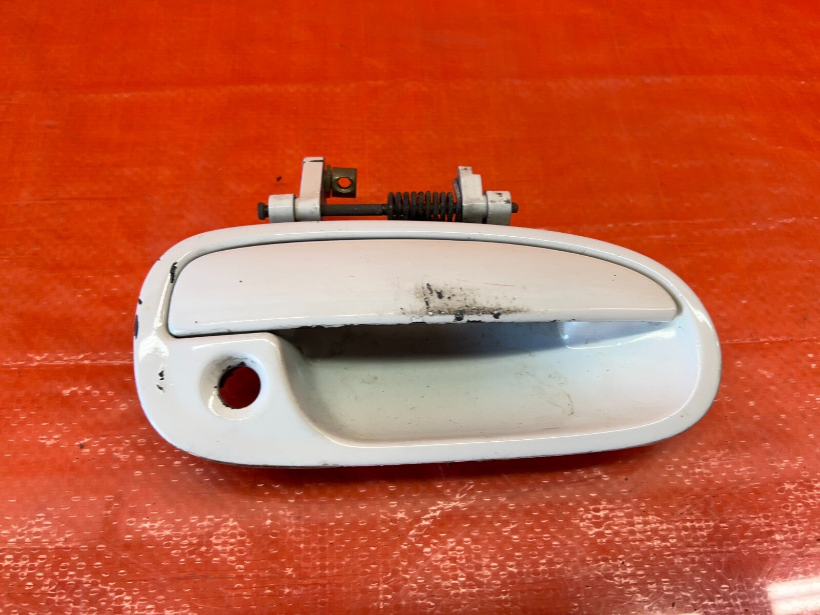 96 00 HONDA CIVIC   PASSENGER RIGHT EXTERIOR DOOR HANDLE   OEM WHITE   OEM #1245