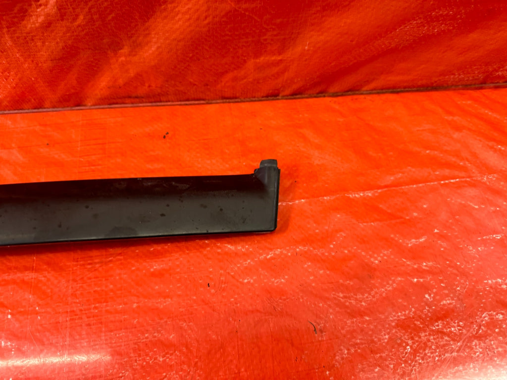 92 93 HONDA CIVIC COUPE & HATCH   PASSENGER RIGHT DOOR SASH TRIM MOLDING STRIP3