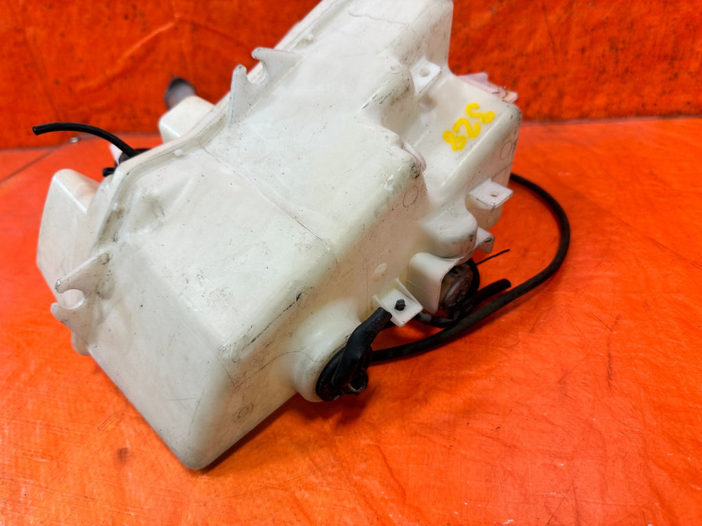 08 15 INFINITI G37 COUPE   WINDSHIELD WIPER RESERVOIR TANK W/ MOTOR    OEM 3285