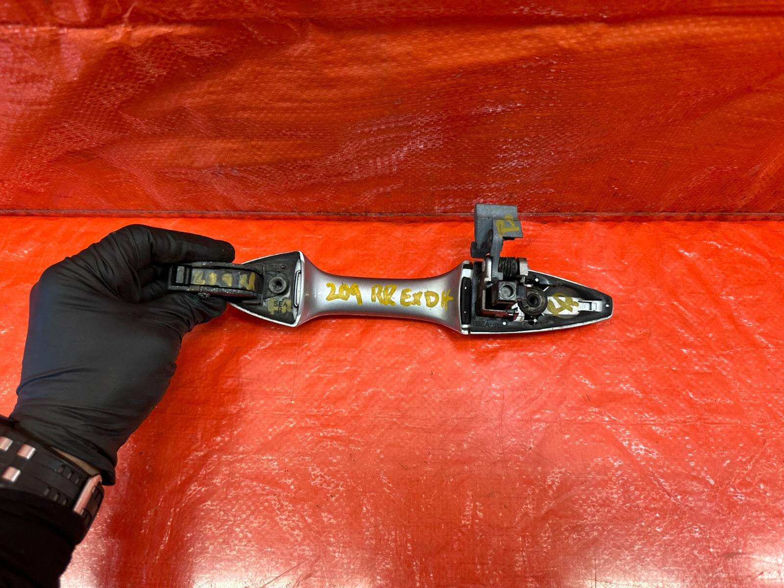 04 08 ACURA TSX   PASSENGER RIGHT REAR   EXTERIOR DOOR HANDLE SILVER OEM #20914