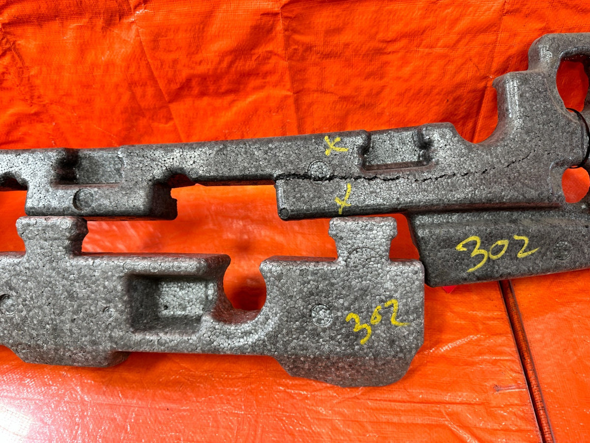 10-16 HYUNDAI GENESIS COUPE - REAR BUMPER FOAM IMPACT ENERGY ABSORBER OEM 3028