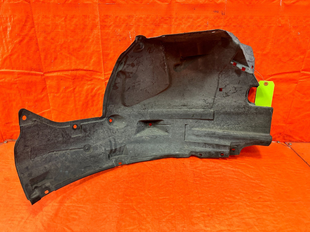 09 15 INFINITI G37 CONVERTIBLE REAR PORTION   LEFT FRONT FENDER SPLASH SHIELD2