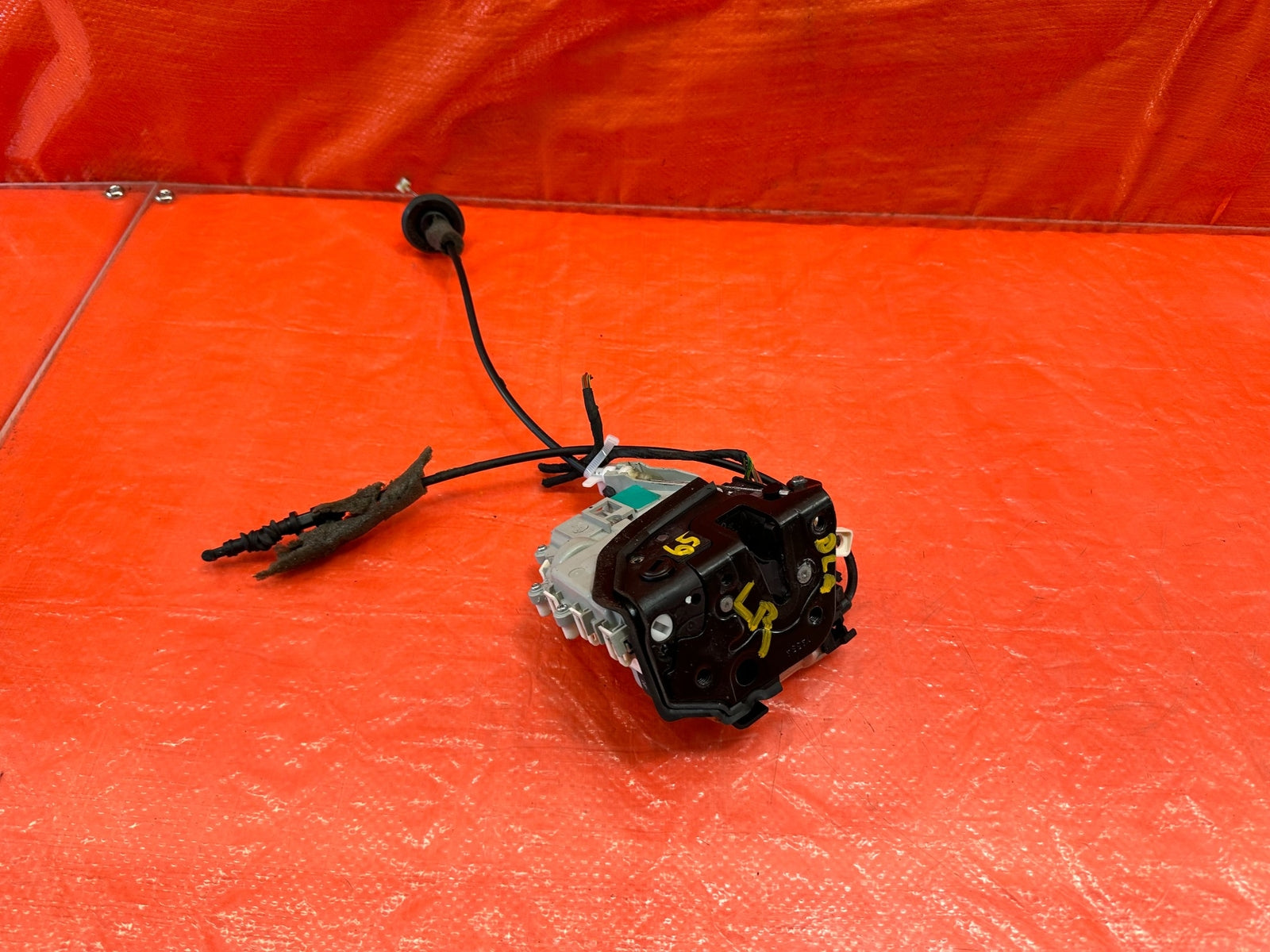 10 16 PORSCHE PANAMERA   DRIVER LEFT REAR   DOOR LOCK ACTUATOR   OEM FACTORY #650